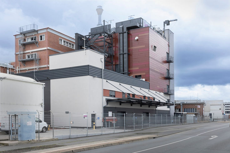Evonik nimmt neue Sprühtrocknungsanlage für orale pharmazeutische Hilfsstoffe in Betrieb